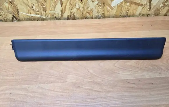 Volvo XC70 Front sill trim cover 31250823 BQ2FA