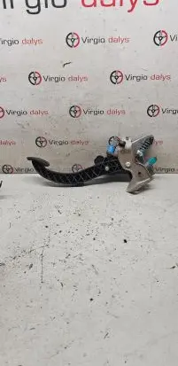 Clutch pedal