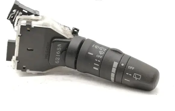 Nissan Note (E11) Wiper speed switch 6216SN