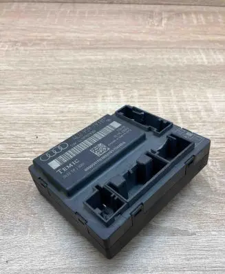 Audi Q7 4L Door control unit/module 4L0959793B 4L0910793B