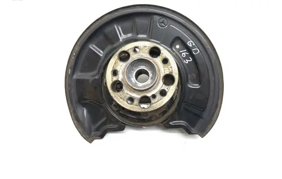 Mercedes-Benz E A207 Rear wheel hub A2040441 A2043500441