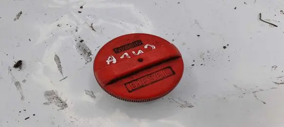 Nissan Terrano Fuel tank filler cap NOCODE