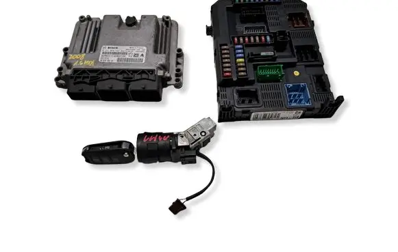 Peugeot 2008 I Engine ECU kit and lock set 9807885980 9807532080 0281030546