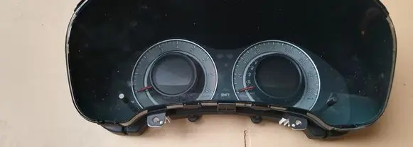 Lexus CT 200H Speedometer (instrument cluster) 8380002L62