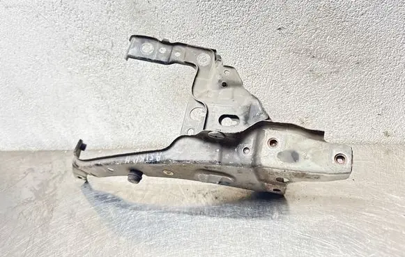 Opel Astra H Headlight/headlamp mounting bracket 13237140