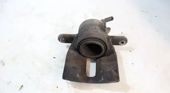 Nissan Note (E11) Front brake caliper