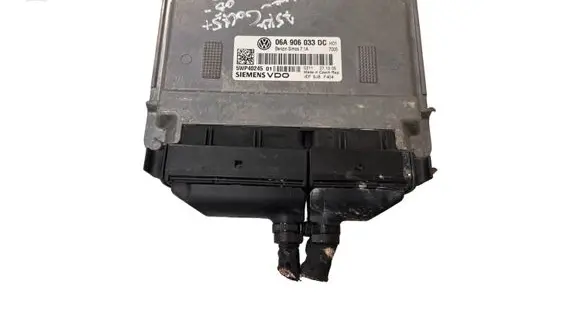 Volkswagen Golf Plus Engine control unit/module 06A906033DC 5WP402450