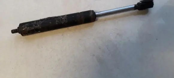 Mazda 121 Tailgate/trunk strut/damper D06156940A