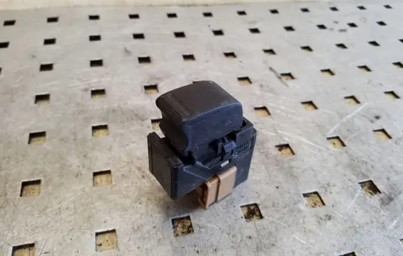 Subaru Forester SG Electric window control switch