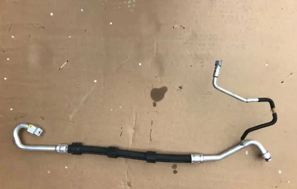 Audi Q8 Air conditioning (A/C) pipe/hose 4M2816740