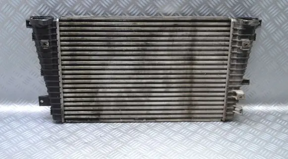 Opel Zafira B Intercooler radiator