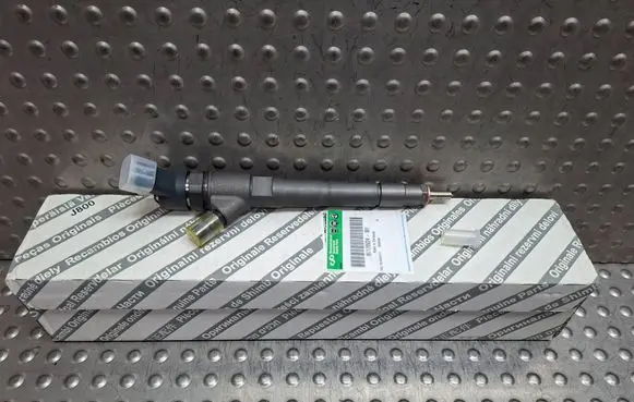 Fuel injector