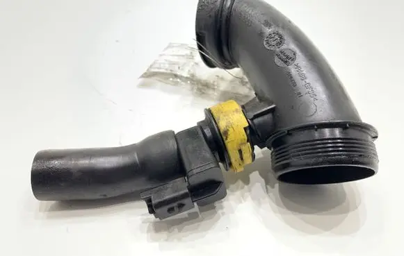 Peugeot 308 SW Intercooler hose/pipe 9801000980