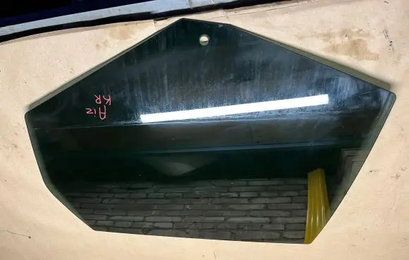 Volvo XC60 Rear door window glass 43R00053 E000186 D757M435AS3