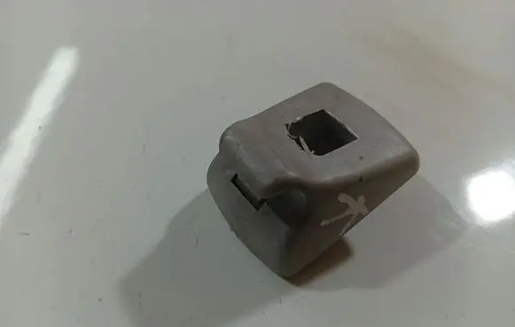 Sun visor clip/hook/bracket