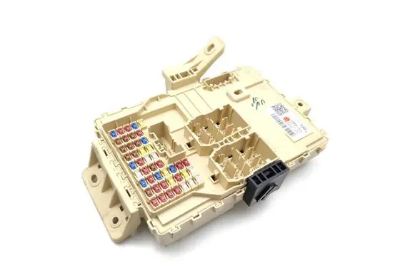 KIA Xceed Fuse module 91950-J7DE0
