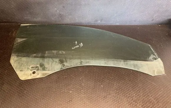 Audi A5 8T 8F Front door window/glass (coupe) 43R00082 DOT90AS2M40A A011404