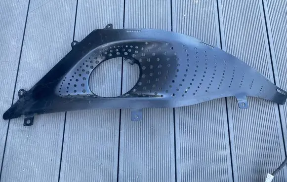 Aston Martin DB11 Muffler mount bracket/holder