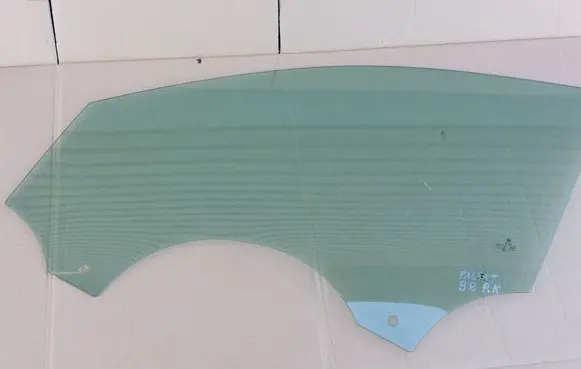 Volkswagen Eos Front door window glass four-door 43R00098 E000621