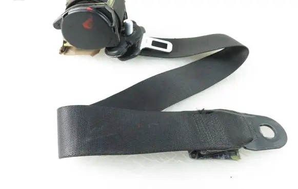 Opel Omega A Front seatbelt 90229951