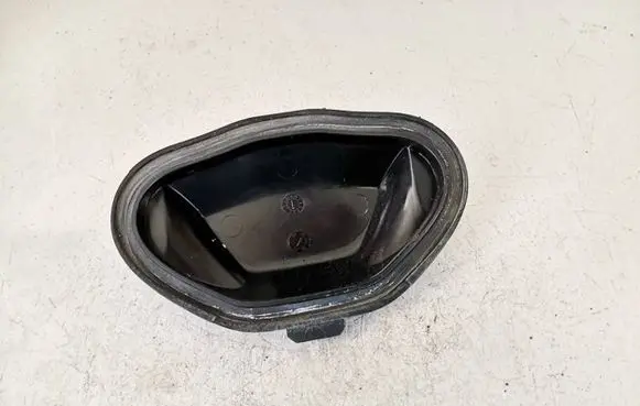 Headlight/headlamp dust cover