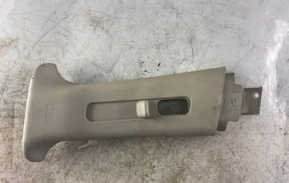 Chrysler 300 - 300C (B) pillar trim (top) 1av97bd1ad