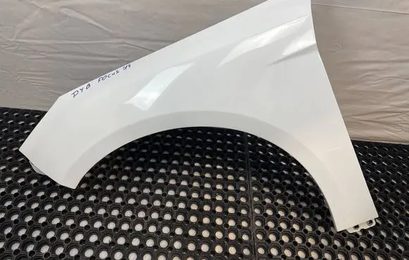 Ford Focus Fender