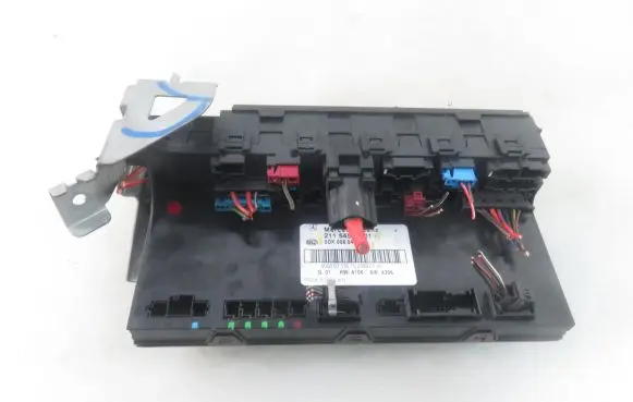 Mercedes-Benz E AMG W211 SAM control unit 5DK00804768 2115458801