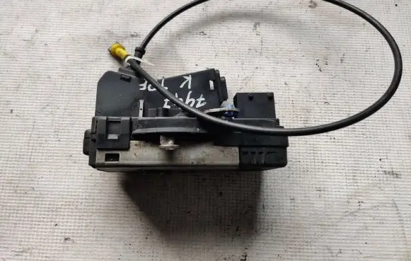 Renault Trafic II (X83) Front door lock 8200008246 91166237