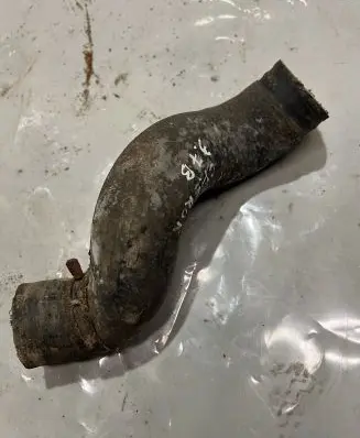 Jeep Cherokee III KJ Engine coolant pipe/hose