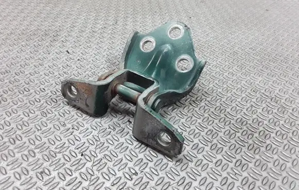 Mitsubishi L200 Front door upper hinge