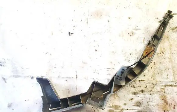 Volkswagen PASSAT B5 Front bumper mounting bracket 3b0807050a