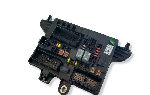 Opel Insignia A Fuse box set 22737770