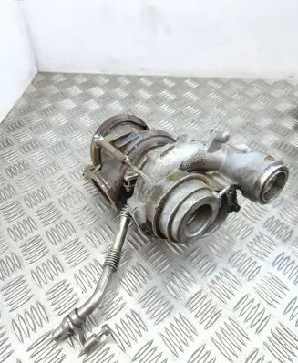 BMW 7 F01 F02 F03 F04 Turbo 7605794