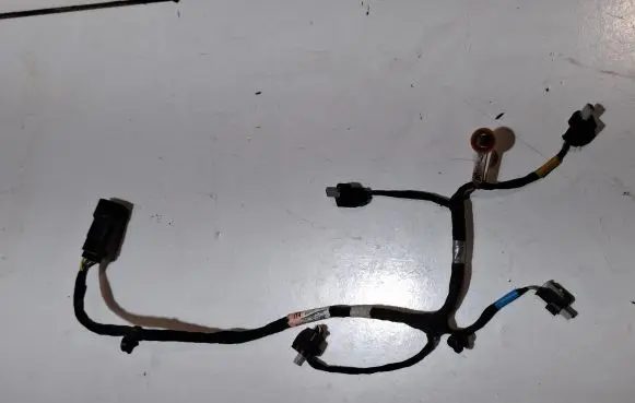 Ford Mustang VI Fuel injector wires KU5T14B485ED
