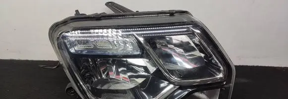Dacia Duster Headlight/headlamp 260105828R 130115 81340101