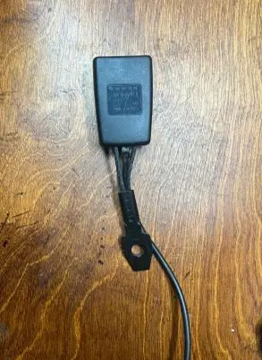 Mercedes-Benz CLK A208 C208 Front seatbelt buckle 2088600869