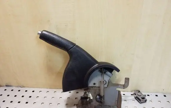Nissan X-Trail T31 Handbrake/parking brake lever assembly