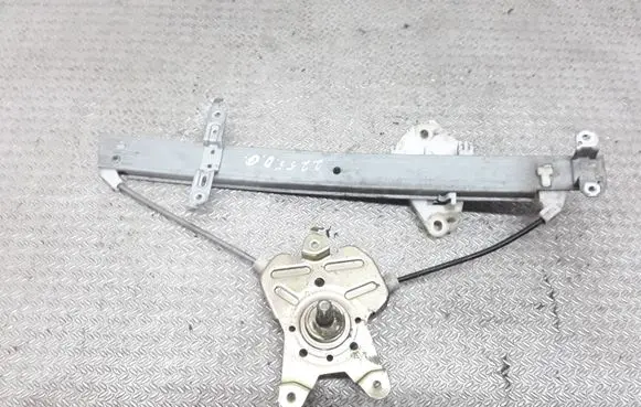 Rear door manual window regulator