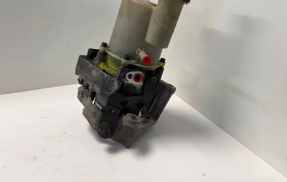 Renault Kangoo I Power steering pump A5097227 8200718096