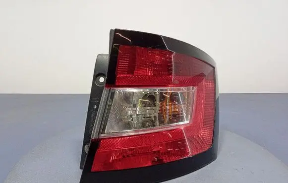 Skoda Fabia Mk3 (NJ) Rear/tail lights 6V9945096