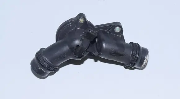 BMW 5 E39 Thermostat 7509228 7509227