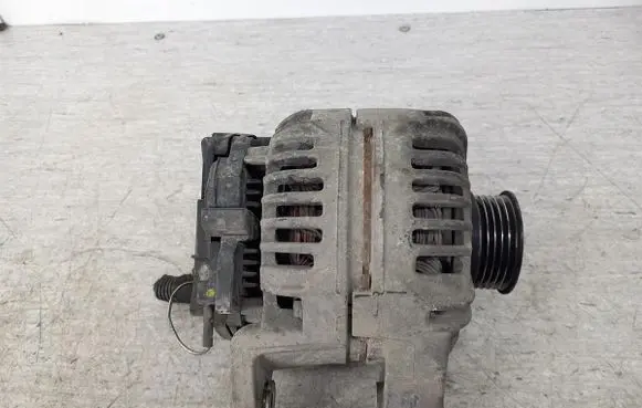Opel Meriva A Generator/alternator 555560680124425021