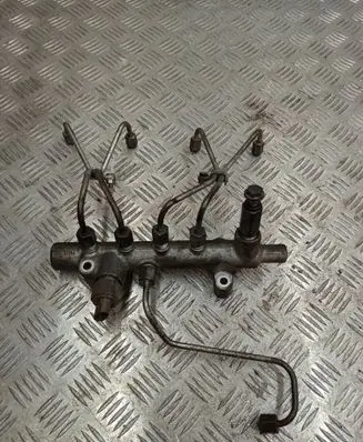 Opel Meriva A Fuel distributor 