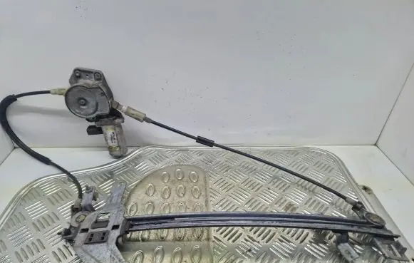 Fiat Punto (176) Front door window regulator with motor 46735843
