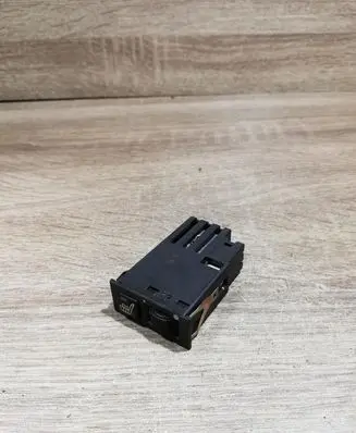 BMW 5 E39 Seat heating switch 8352259 030550