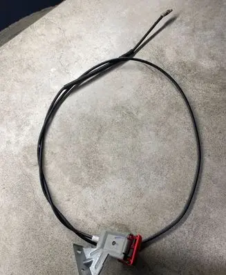 Engine bonnet/hood lock release cable