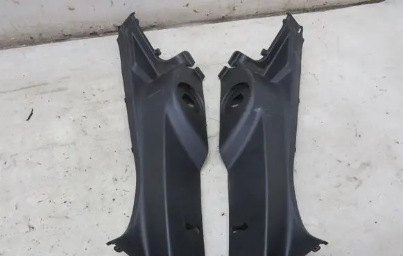 Toyota Auris E180 Other sill/pillar trim element KRIS235789
