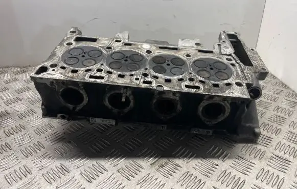 BMW 3 E90 E91 Engine head 7797676 7781093