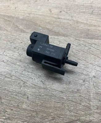 BMW 3 E90 E91 Turbo solenoid valve 1742712